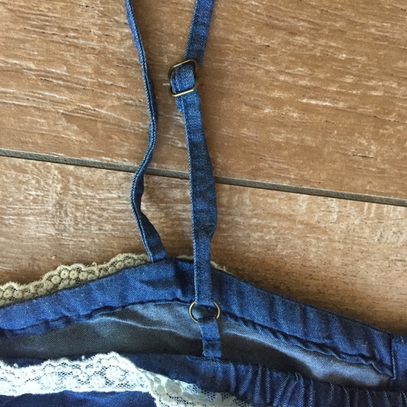 *SOLD*      F21 Denim & Lace Sweetheart Crop Top - Picture 7 of 7